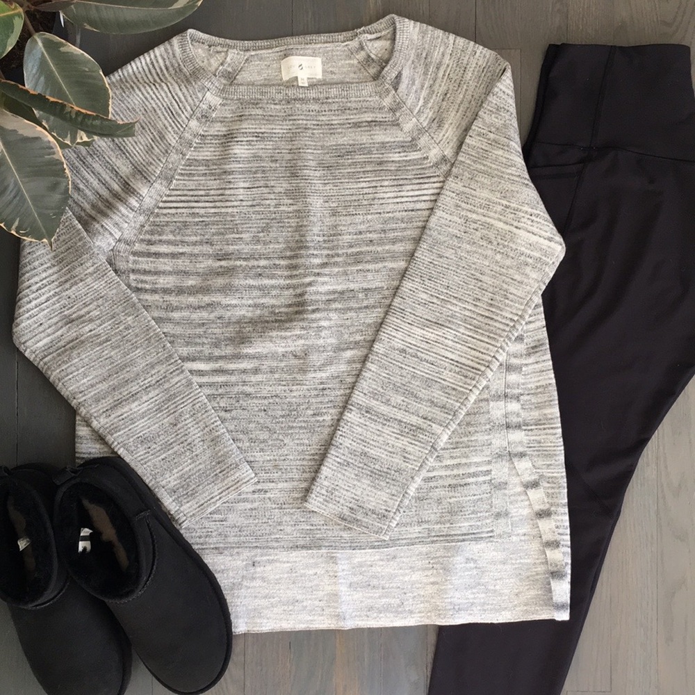 Lou & Grey Spacedye Hi-Lo Hem Pullover Sweater, size Medium 🖤